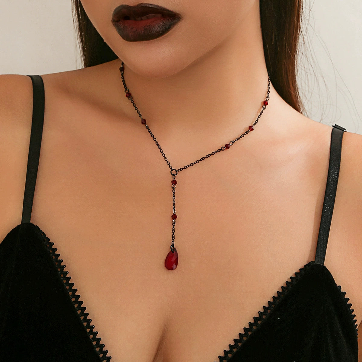 复古哥特式血滴流苏choker 仿真血水滴金属血色项圈