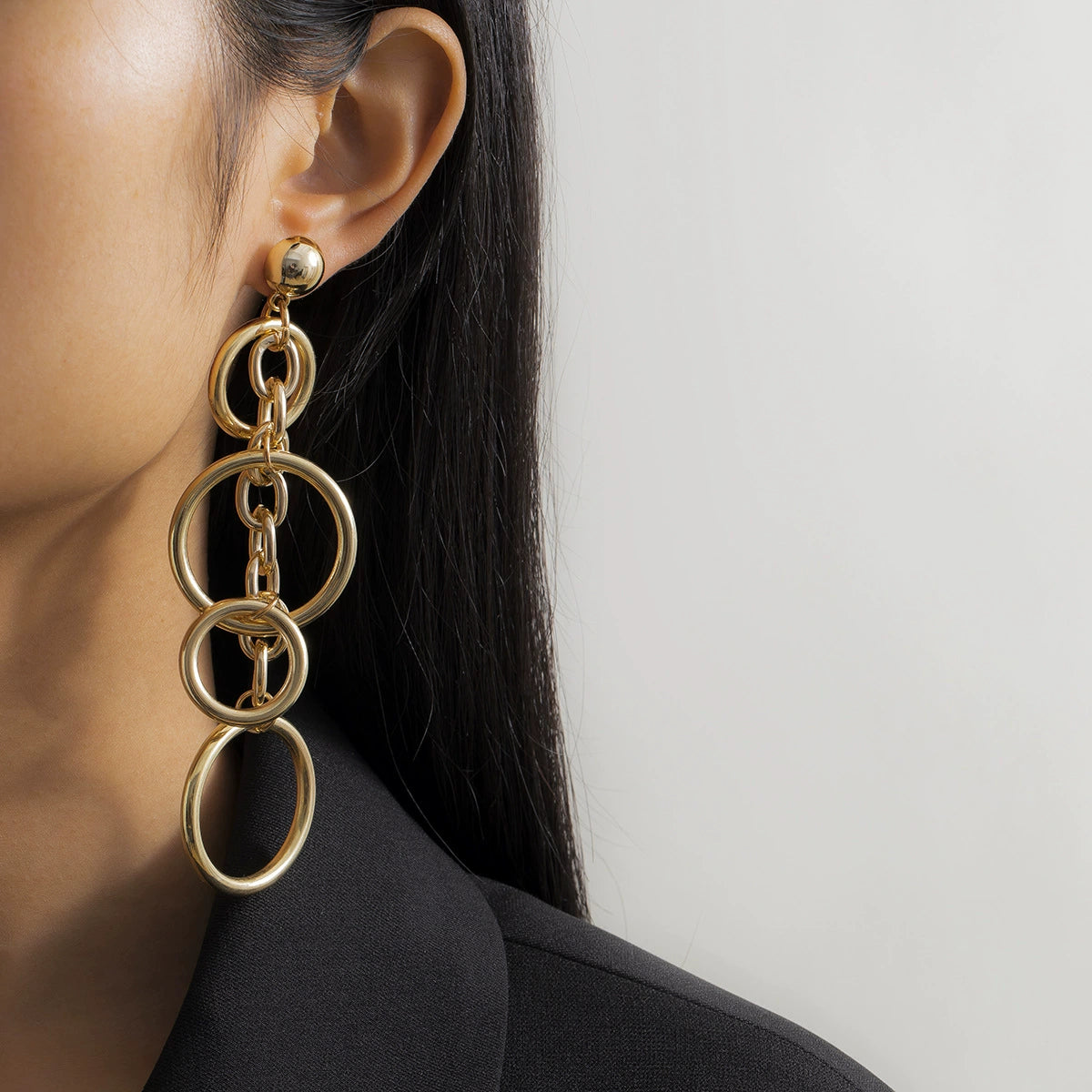 Minimally designed long circular tassel earrings with punk metal chain hollow earrings for women's cross-border European and American jewelry