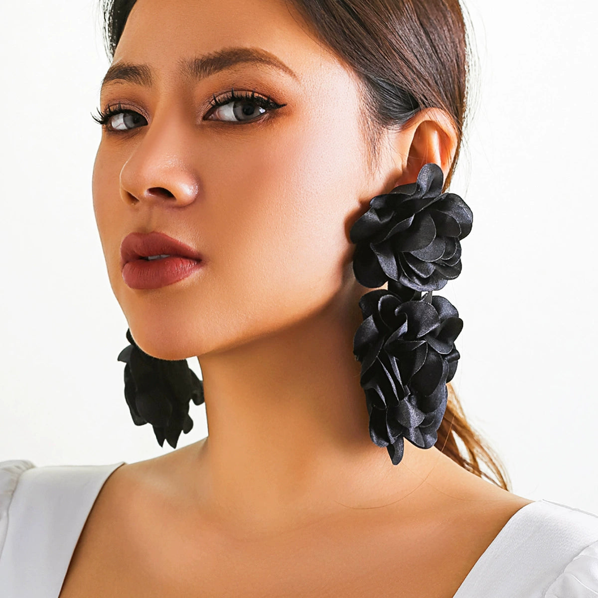 Colorful tassel flower single ear clip elf without ear hole flower simple ear hook earring