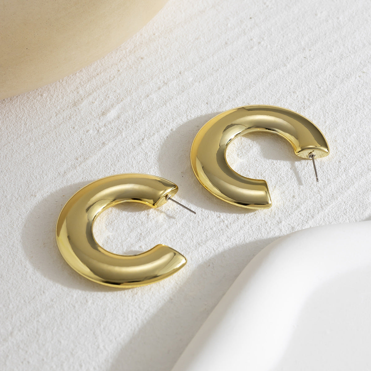 Exaggerated punk metal earrings, personalized niche earrings, trendy hip-hop fashion earring