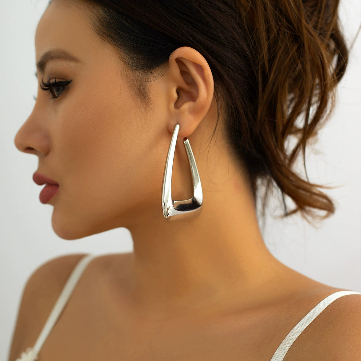 Exaggerated large water droplet earrings retro earrings punk square metal geometric earrings