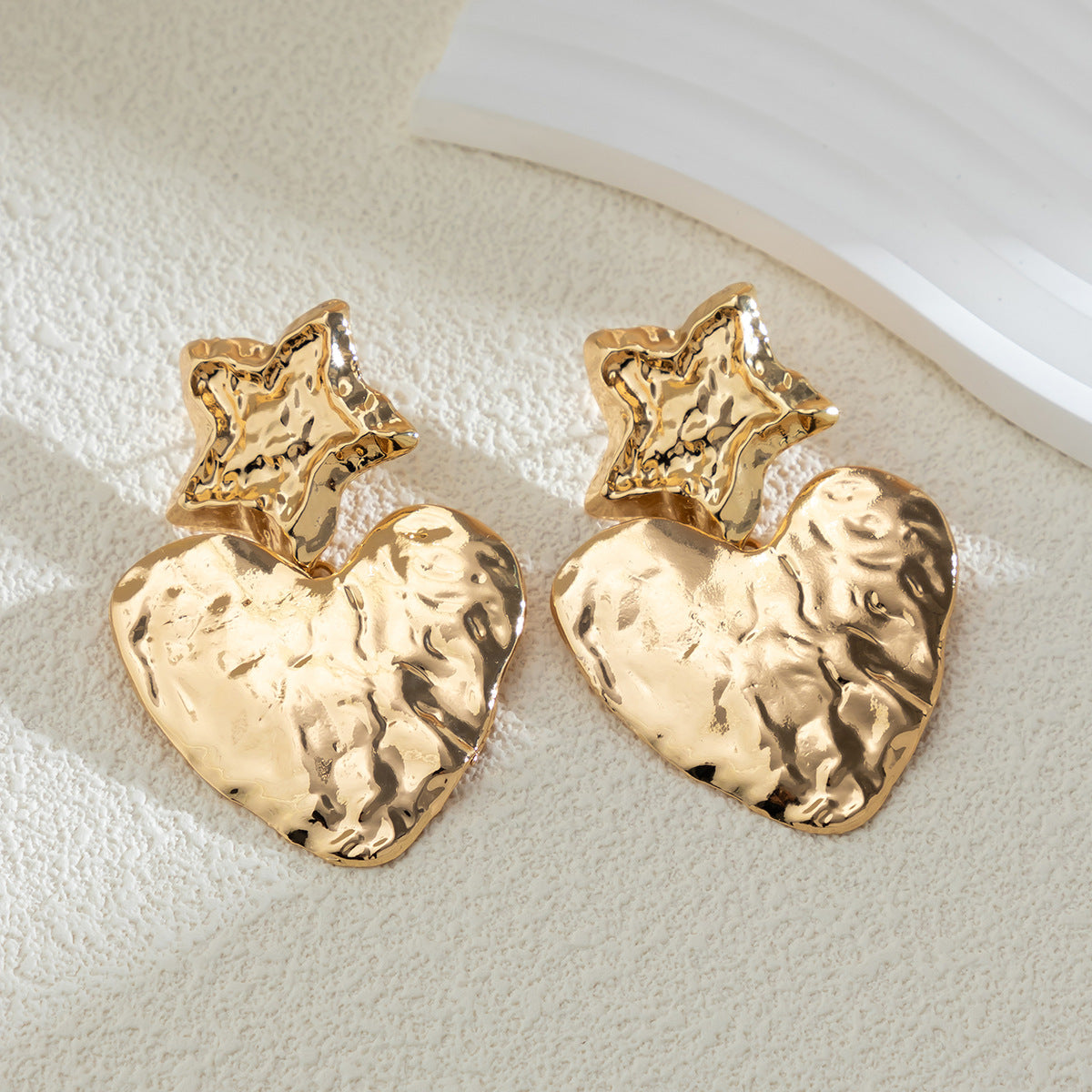 Metal heart-shape niche earrings retro versatile cool style striped earrings for women
