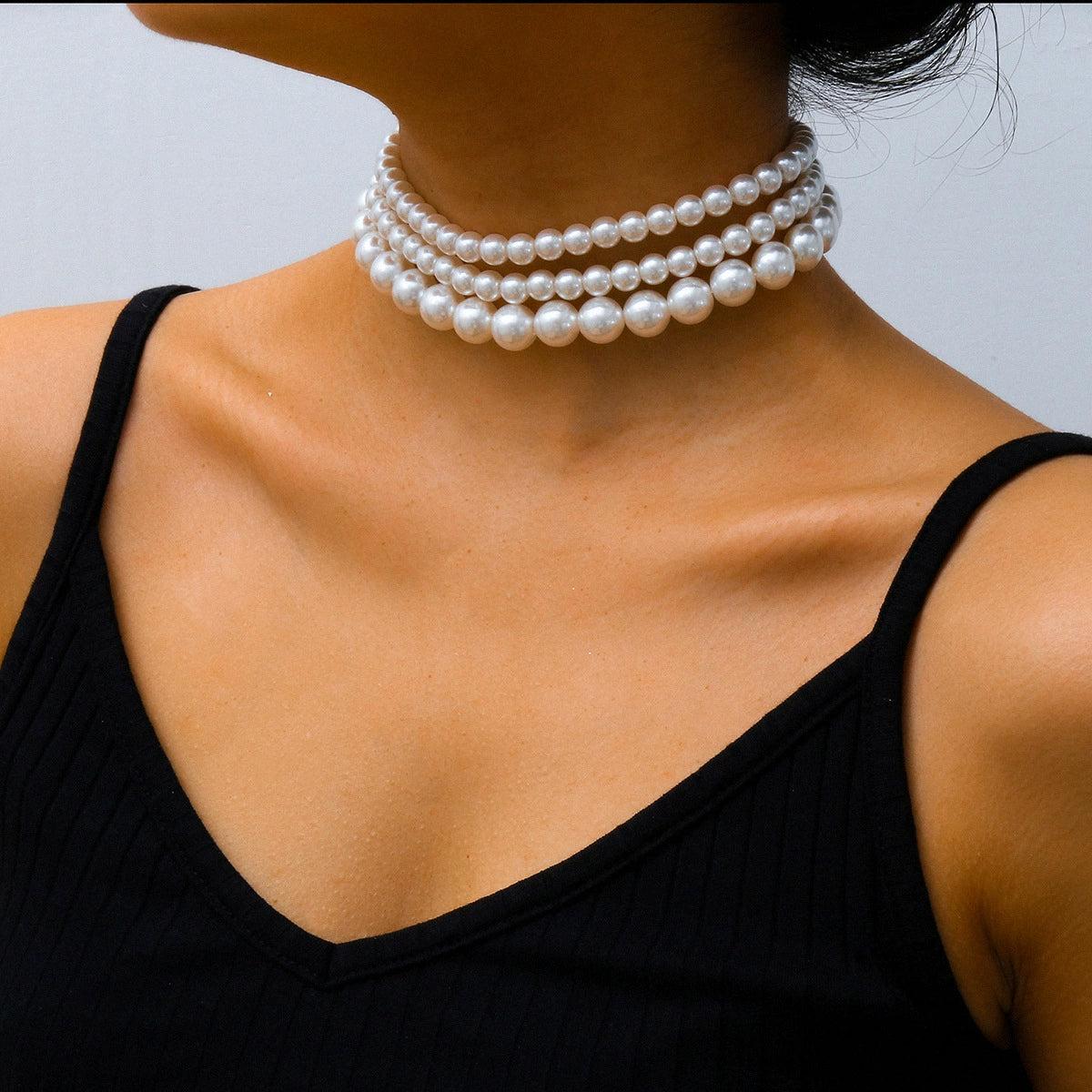 Bohemian style multi-layered necklaces, popular street photography, pearl necklaces