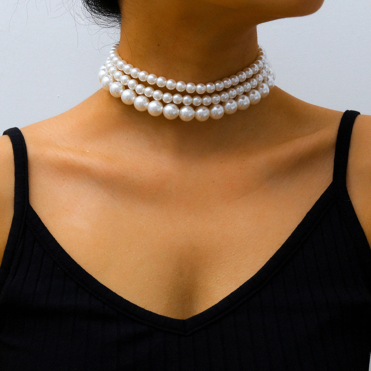 Bohemian style multi-layered necklaces, popular street photography, pearl necklaces
