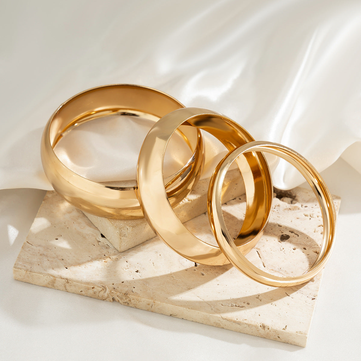 Circular Fashion Closed Loop Bracelet Chain Wide Multi Layer Simple Bracelet Set