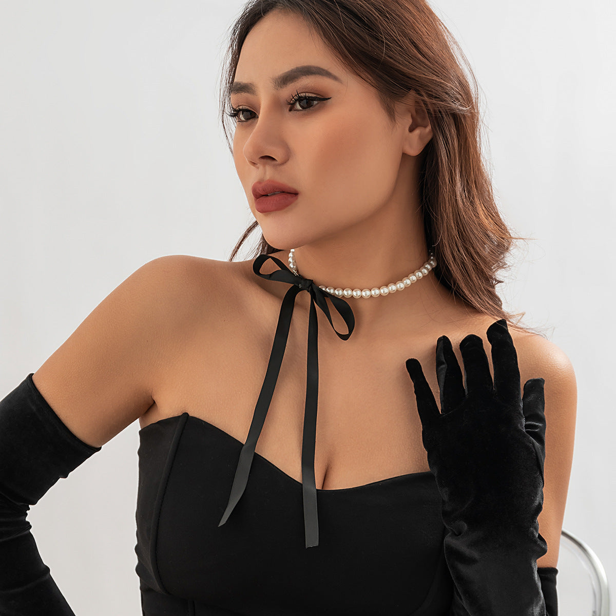 Vintage long bow collarbone chain necklace DIY lace up velvet pearl necklace for women