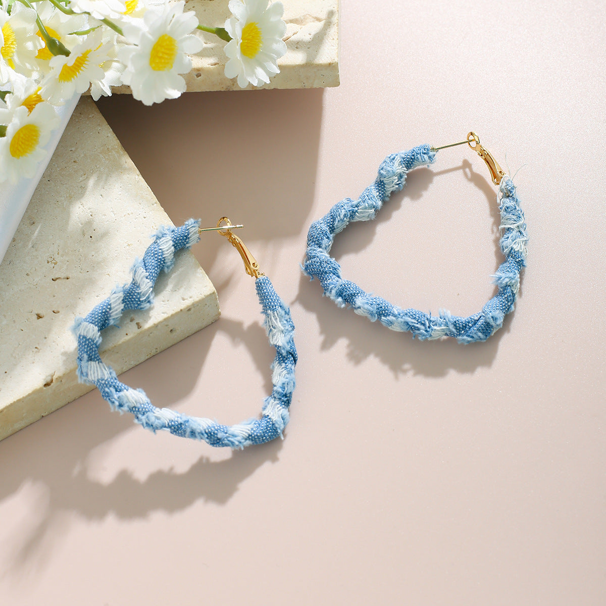 Small and niche design, sweet and cool geometric  denim ring earrings, French temperament, simple denim earrings