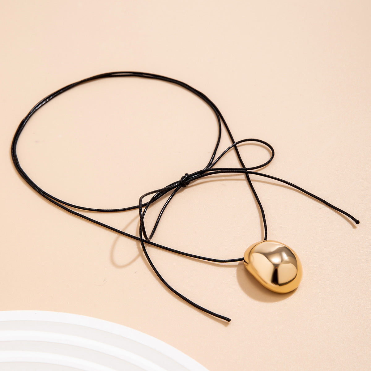 Exaggerated Geometry Egg Noodles Choker Women's Versatile Pulling Wax Thread Necklace Sweet Cool Design Collar Jewelry