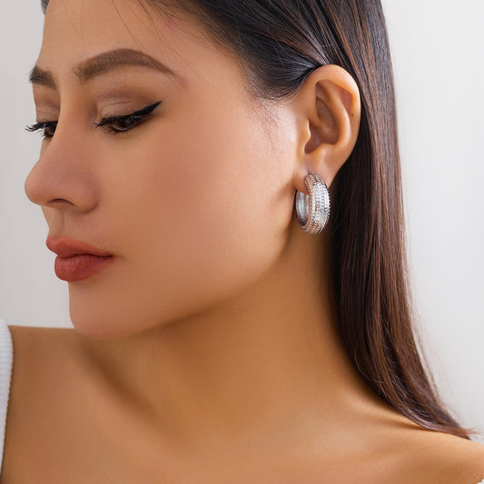 Simple C-shaped ear hole free colored single ear bone clip with versatile temperament and smooth opening ear