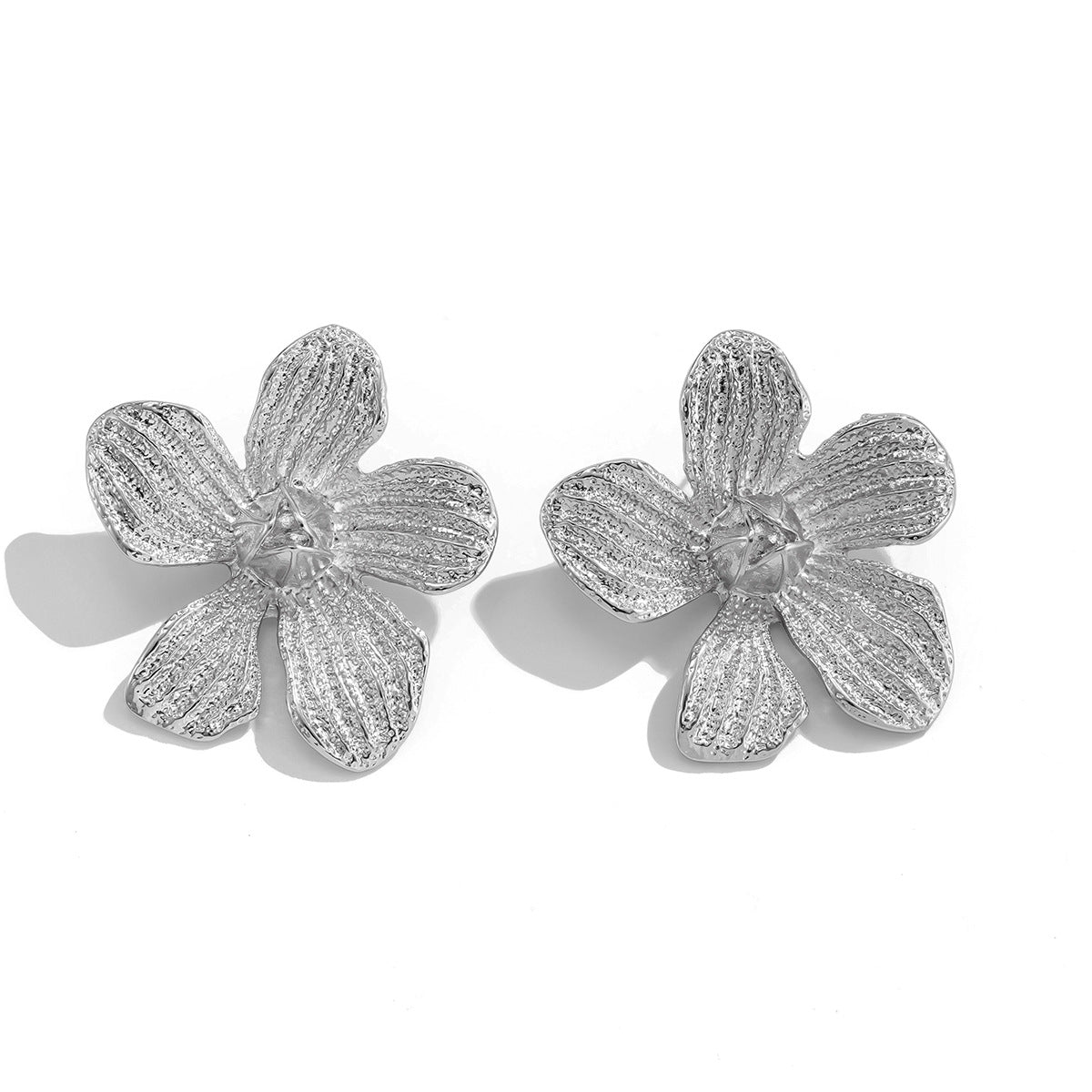Exaggerated Waterdrop Flower Punk Metal Earrings for Women, Sun, Niche Water Diamond Earrings
