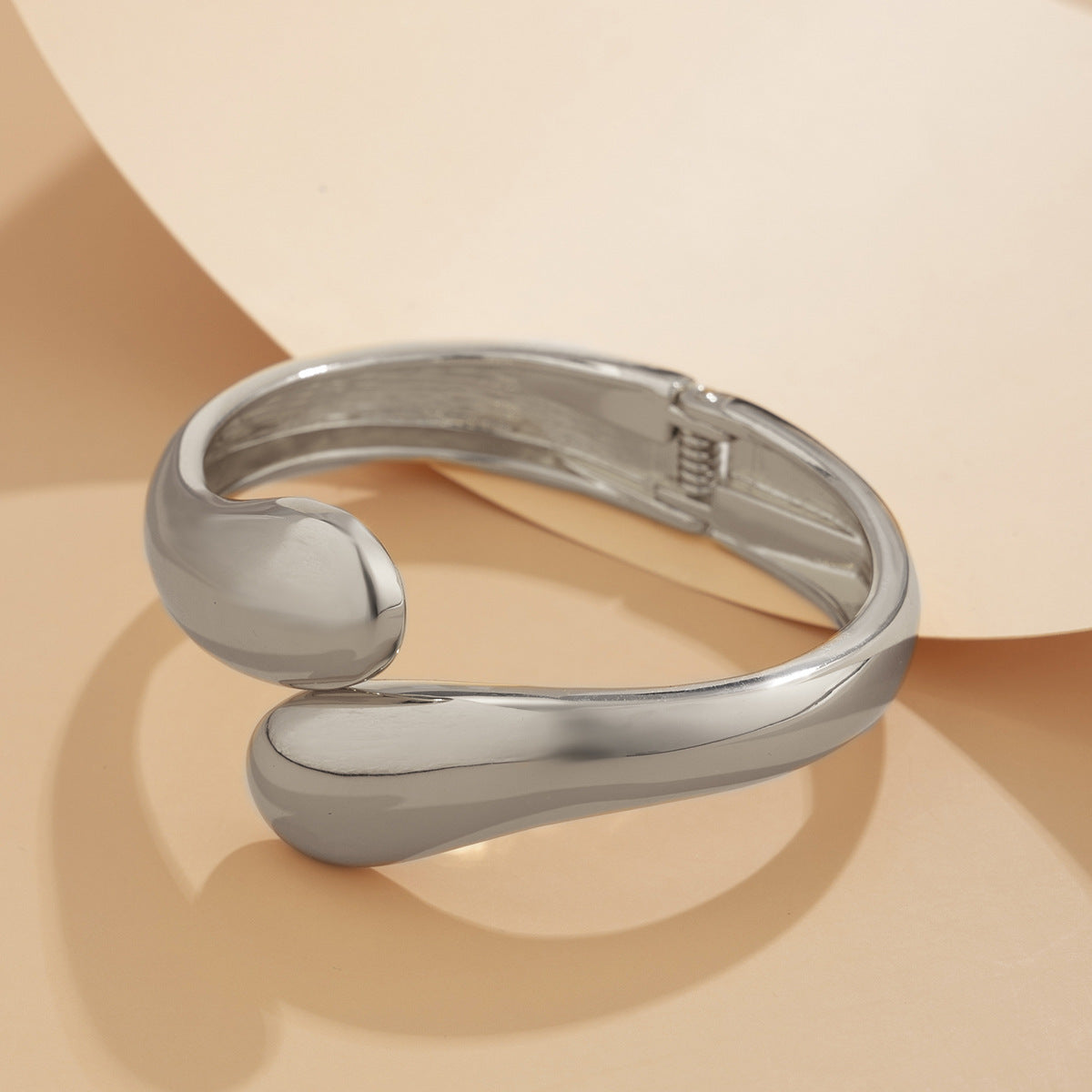 Exaggerated large water droplet metal smooth mirror hugging open bracelet ins cool wind bracelet