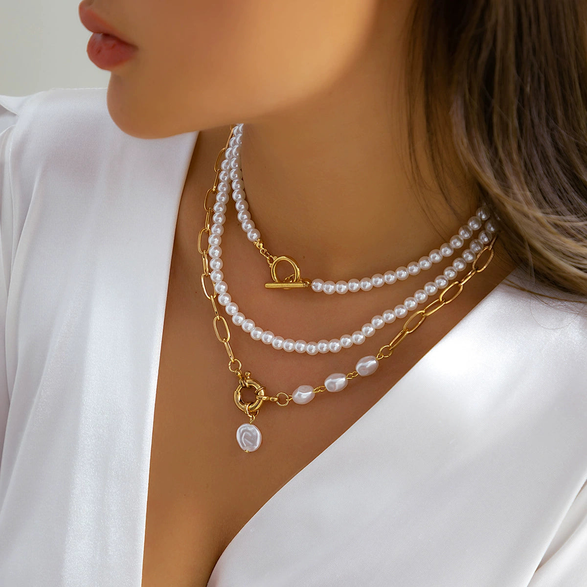 Retro pearl patchwork simple necklace with female creative temperament, round bead chain layered necklace decoration