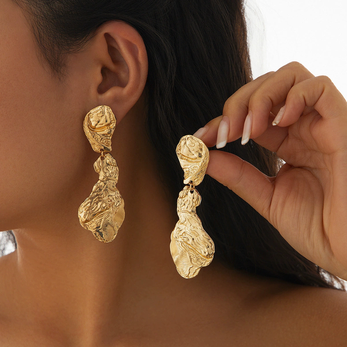 Ins personalized pleated hollow peach heart earrings with diverse combinations of sunflower alloy earrings