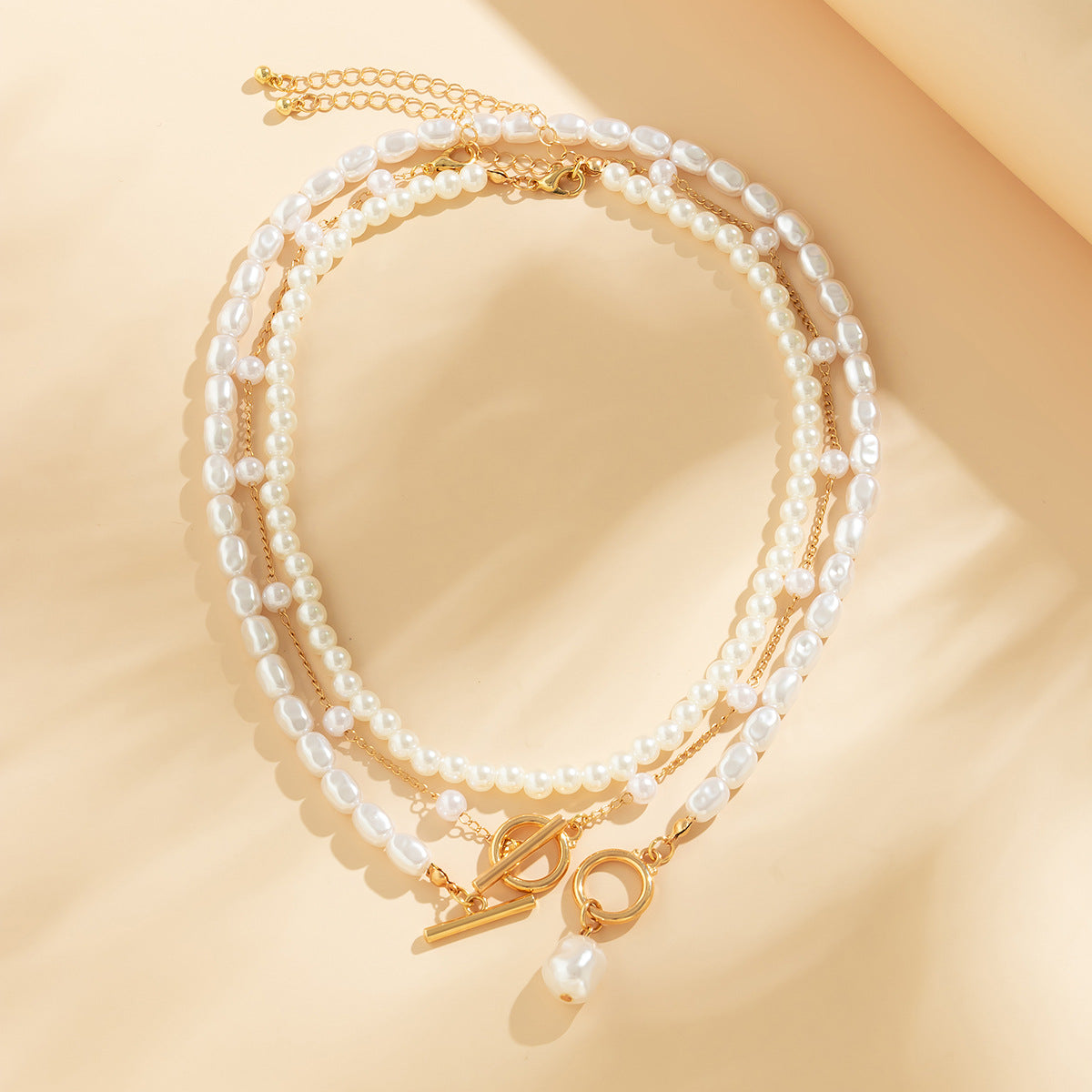 Retro pearl patchwork simple necklace with female creative temperament, round bead chain layered necklace decoration
