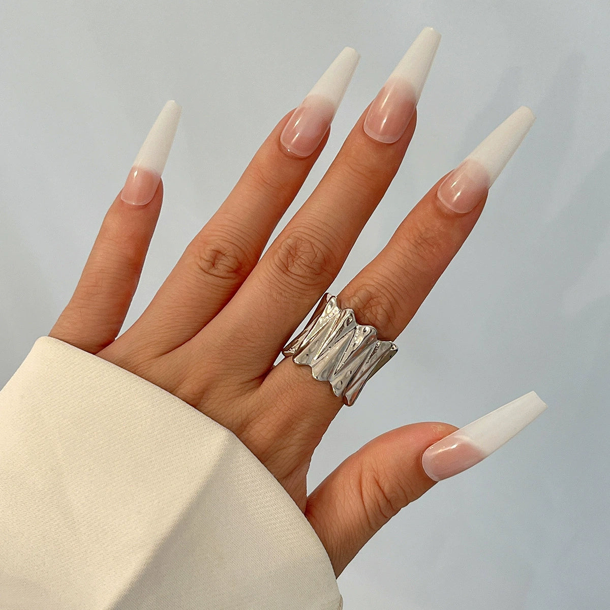 Hip hop style oversized irregular smooth twisted ring, droplet alloy pleated ring