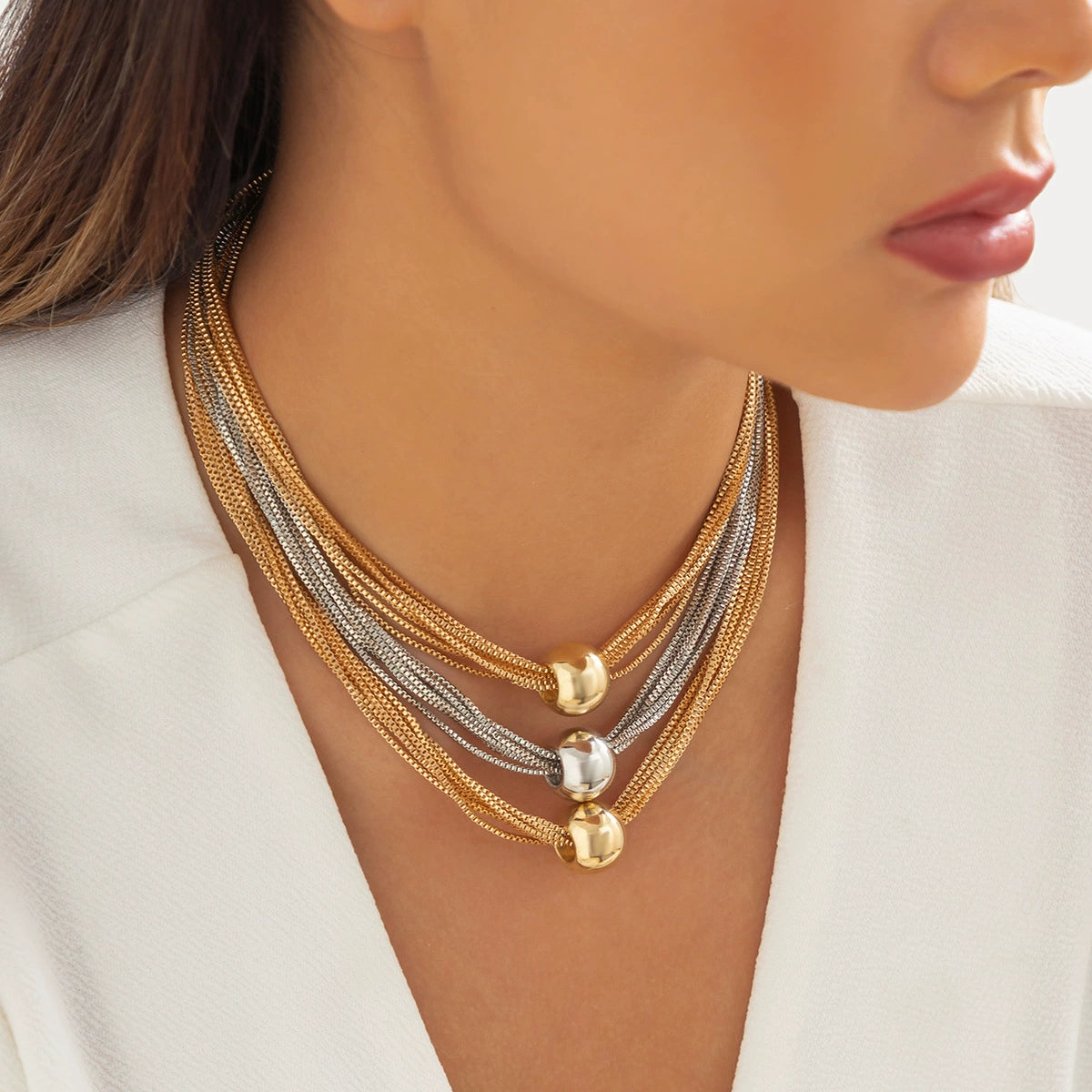 Multi-layered chain stacking necklace simple niche geometric ball statement necklace choker