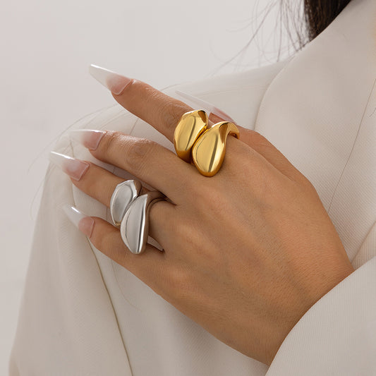 Hip hop style oversized irregular smooth twisted ring, droplet alloy pleated ring