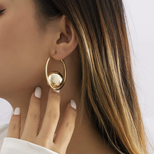 Minimalist geometric personalized round bead collarbone chain with niche design, open collar, European and American cool style pearl earrings