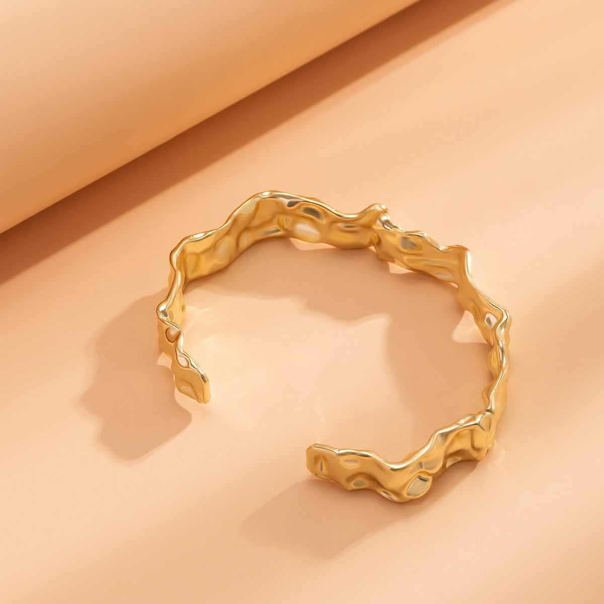 Design inspired liquid irregular lava bracelet, fashionable and niche texture, pleated and open mouth bracelet for women