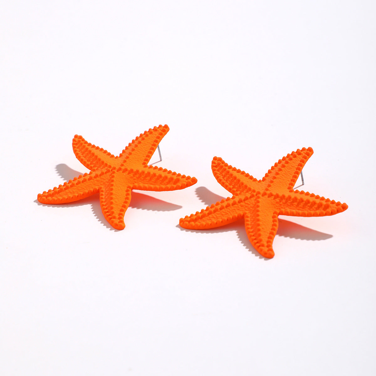 Minimalist and exaggerated earrings with female personality, three-dimensional sea beach vacation earrings
