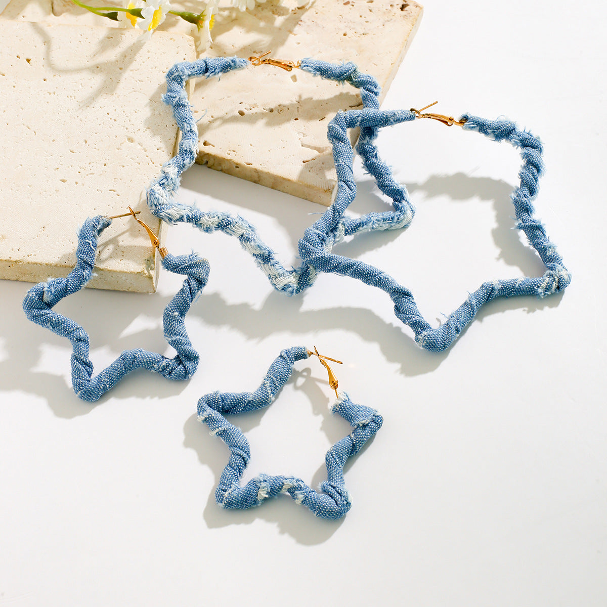 Small and niche design, sweet and cool geometric ring earrings, French temperament, simple denim earrings