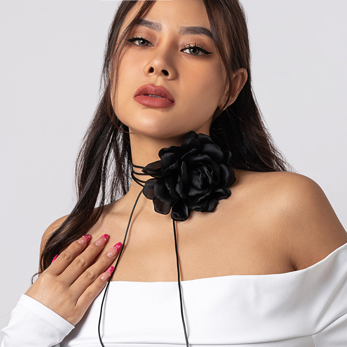 Retro Pulling Choker Fabric Flower Collar Simple Wax Thread Ribbon Tassel Necklace (Style 5708)