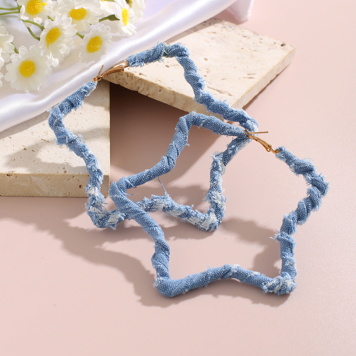Small and niche design, sweet and cool geometric ring earrings, French temperament, simple denim earrings