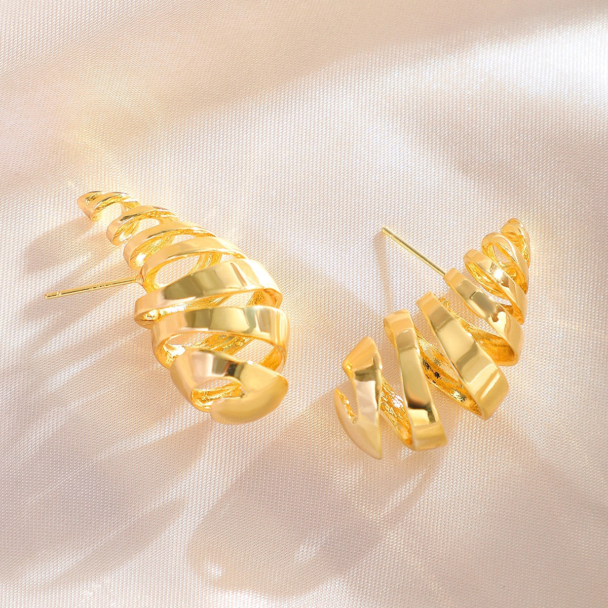 Exaggerated French round metal earrings with simple irregular texture earrings, niche