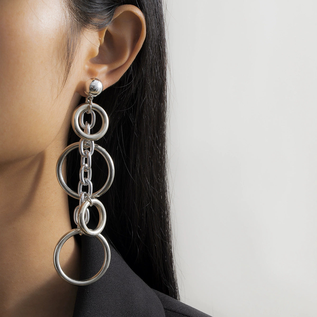 Minimally designed long circular tassel earrings with punk metal chain hollow earrings for women's cross-border European and American jewelry