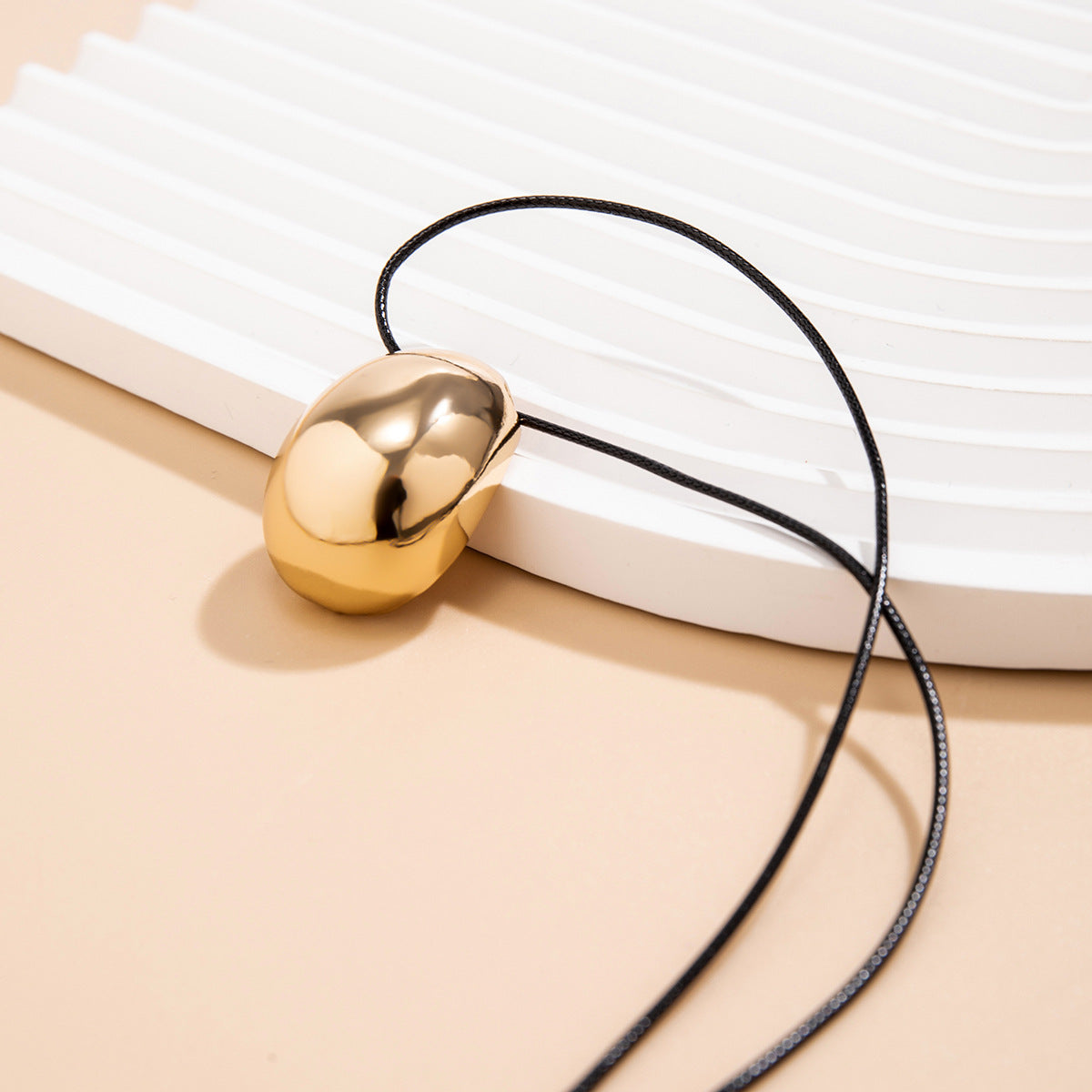 Exaggerated Geometry Egg Noodles Choker Women's Versatile Pulling Wax Thread Necklace Sweet Cool Design Collar Jewelry