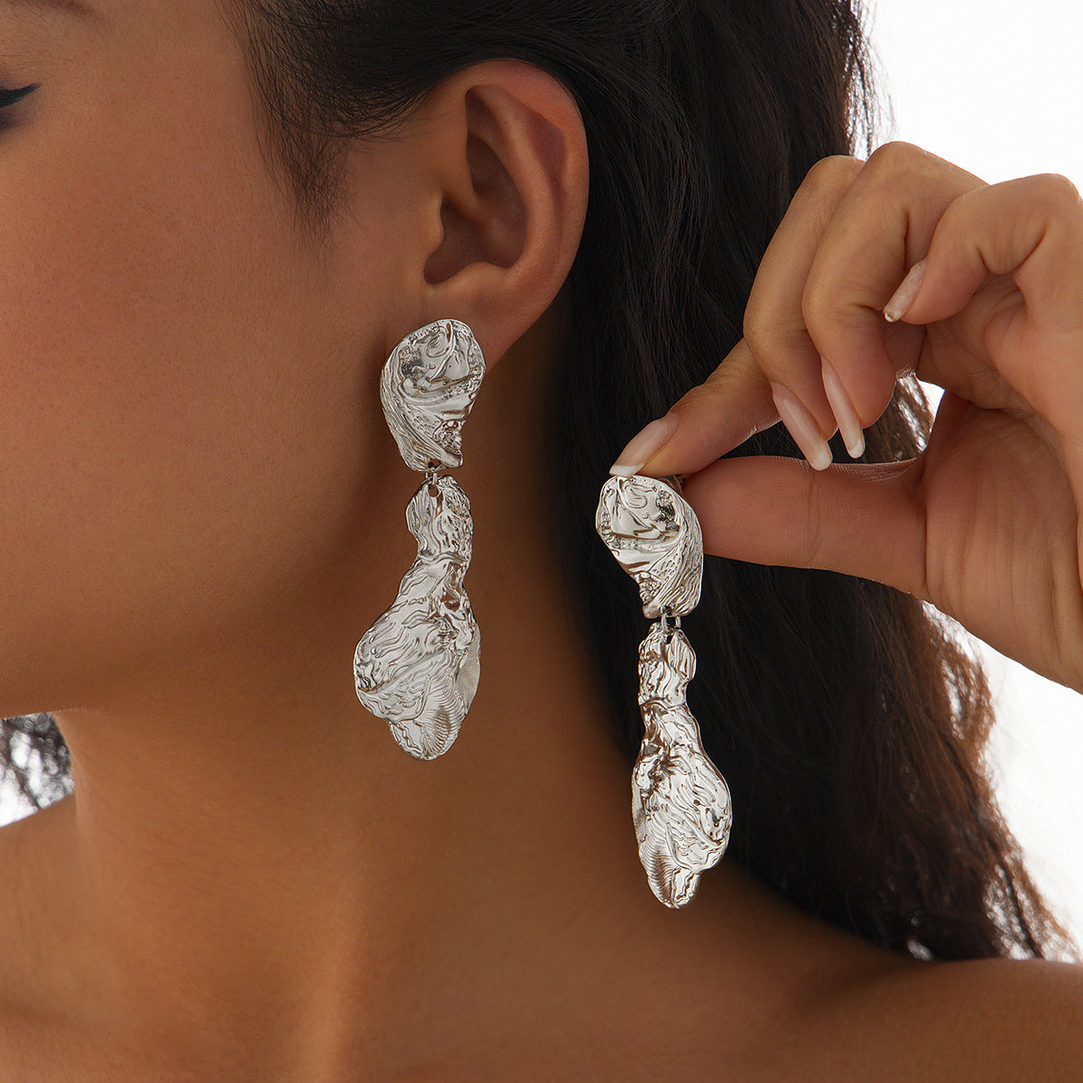 Ins personalized pleated hollow peach heart earrings with diverse combinations of sunflower alloy earrings