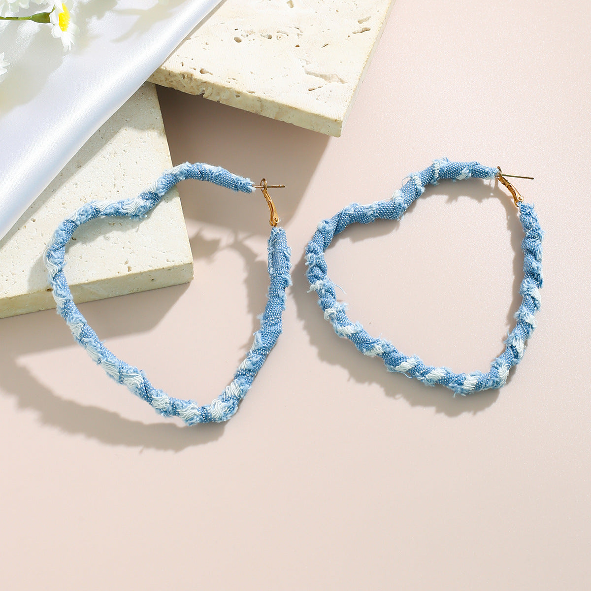 Small and niche design, sweet and cool geometric  denim ring earrings, French temperament, simple denim earrings