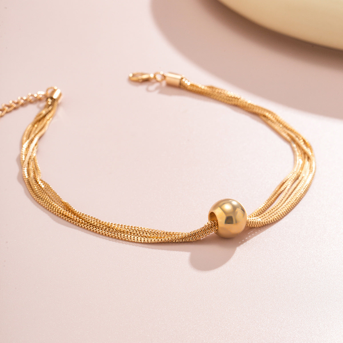 Multi-layered chain stacking necklace simple niche geometric ball statement necklace choker