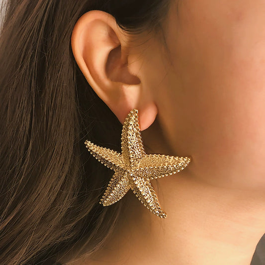 Minimalist and exaggerated earrings with female personality, three-dimensional sea beach vacation earrings