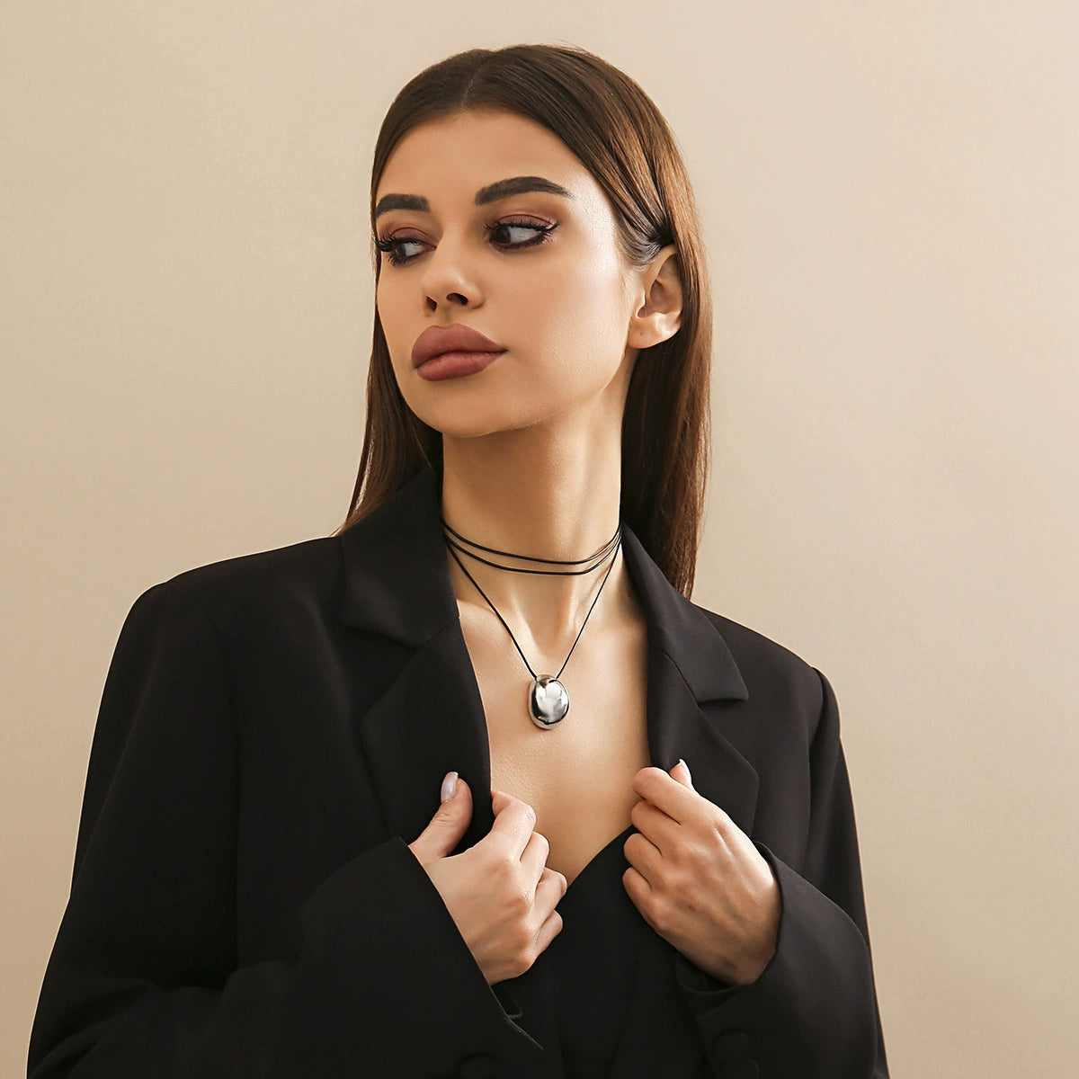 Exaggerated Geometry Egg Noodles Choker Women's Versatile Pulling Wax Thread Necklace Sweet Cool Design Collar Jewelry