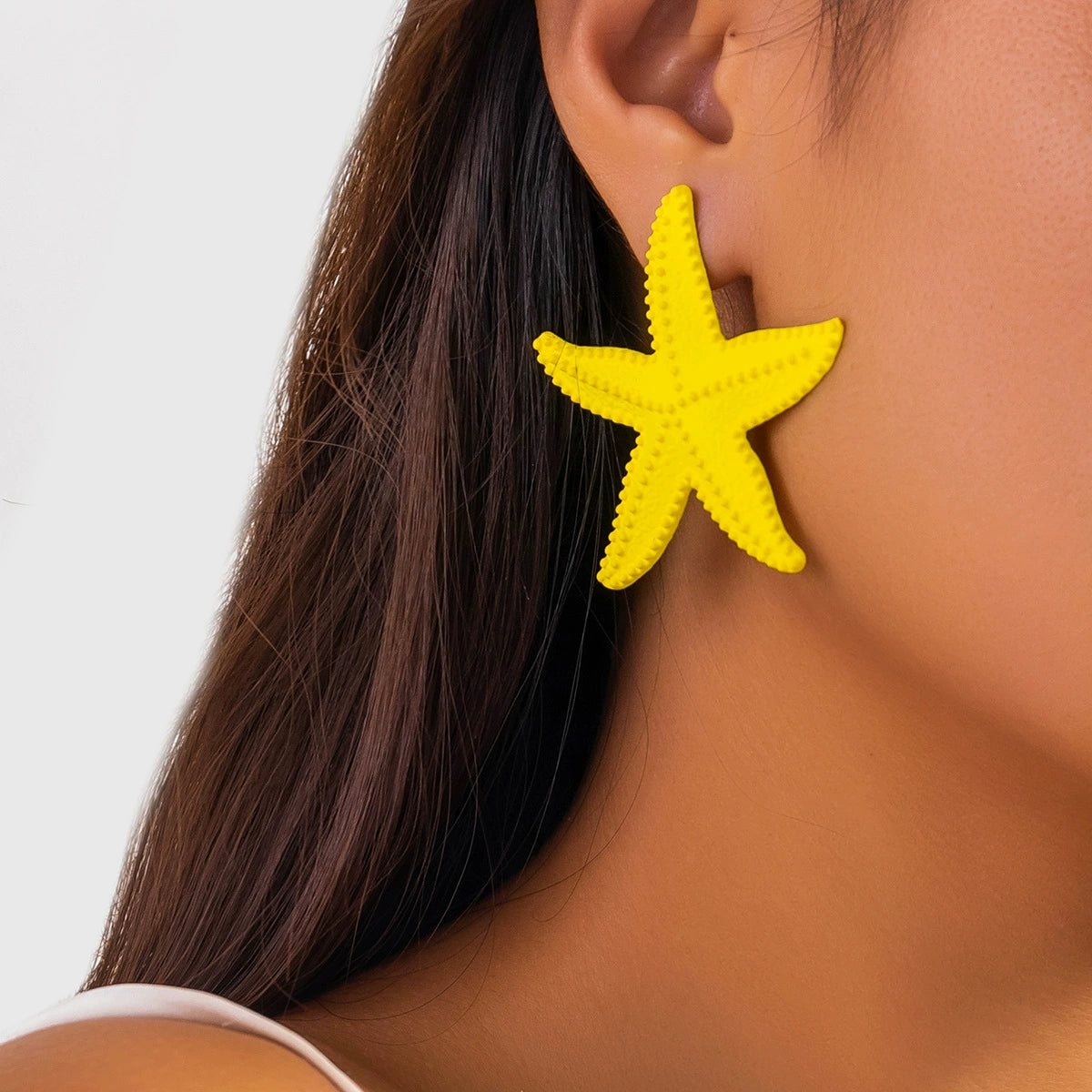 Minimalist and exaggerated earrings with female personality, three-dimensional sea beach vacation earrings