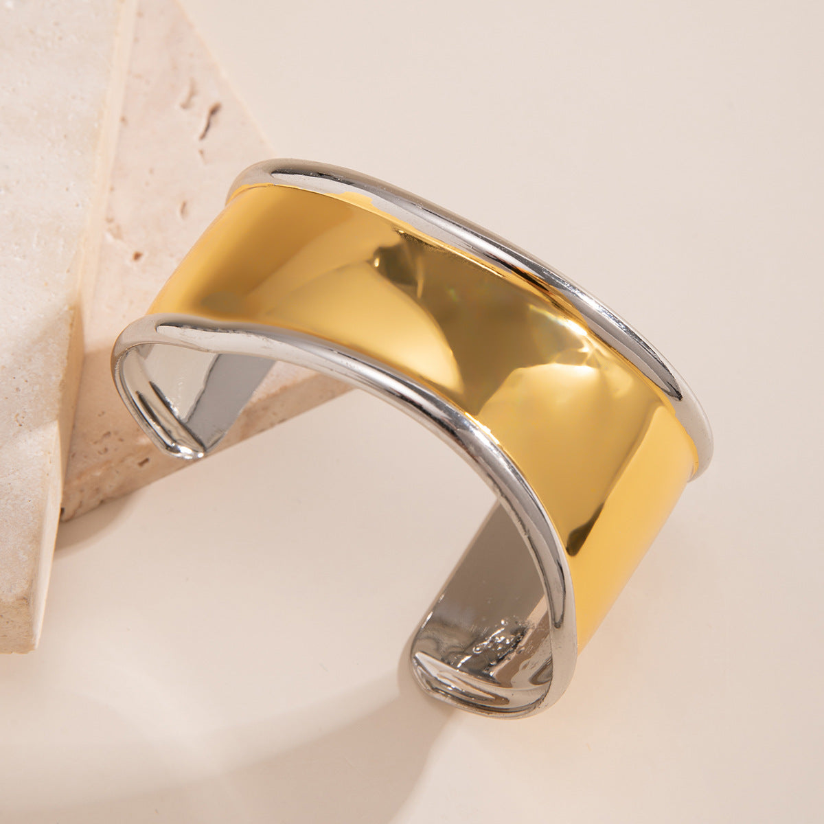 Exaggerated diamond alloy geometric bracelet Bracelet, personalized and simple concave convex Bracelet