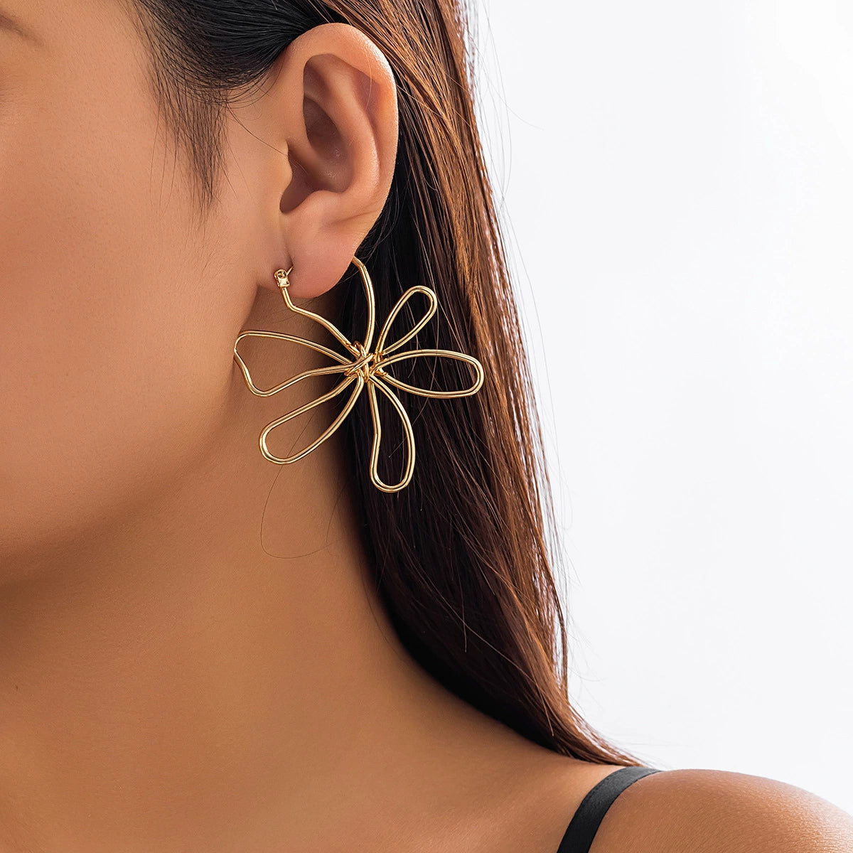 Exaggerated Waterdrop Flower Punk Metal Earrings for Women, Sun, Niche Water Diamond Earrings