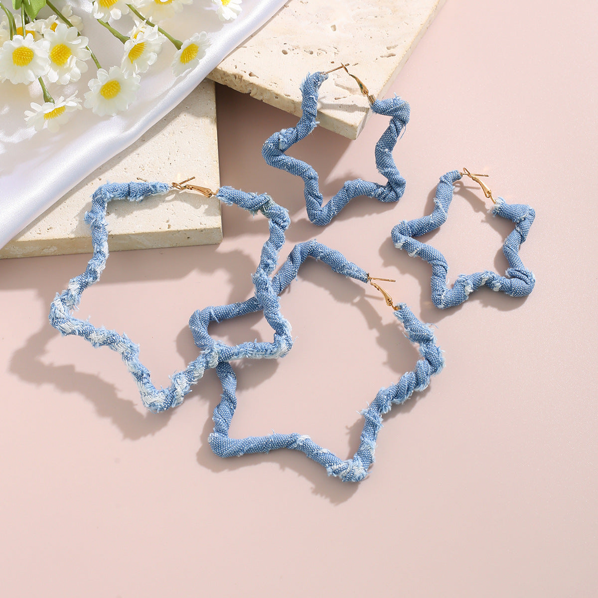 Small and niche design, sweet and cool geometric ring earrings, French temperament, simple denim earrings