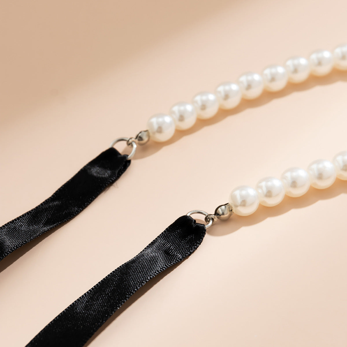 Vintage long bow collarbone chain necklace DIY lace up velvet pearl necklace for women
